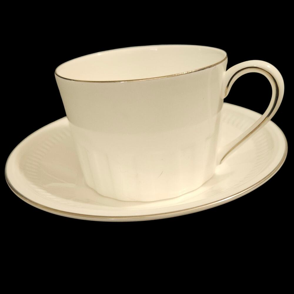 Wedgwood Colosseum Platinum Cup Saucer Set Bone China England